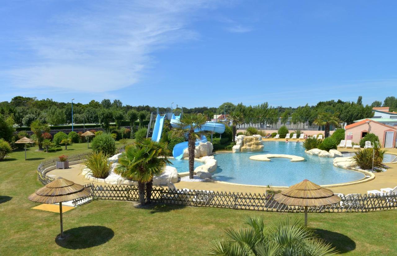 سان جان دي مونت Camping Les Places Dorees المظهر الخارجي الصورة