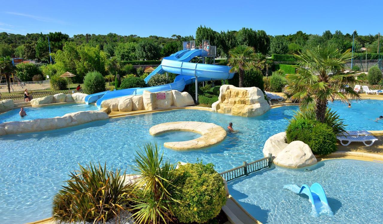 سان جان دي مونت Camping Les Places Dorees المظهر الخارجي الصورة